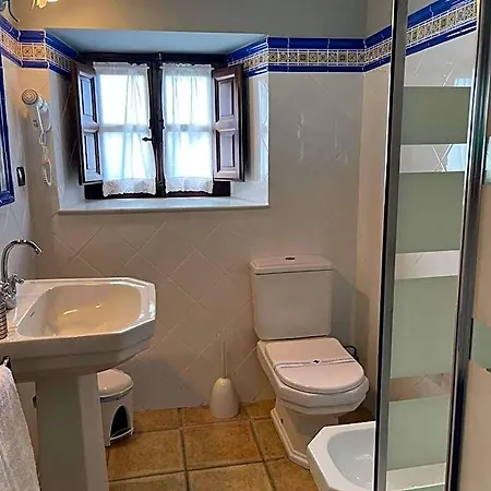 San Tirso Hotel Novales